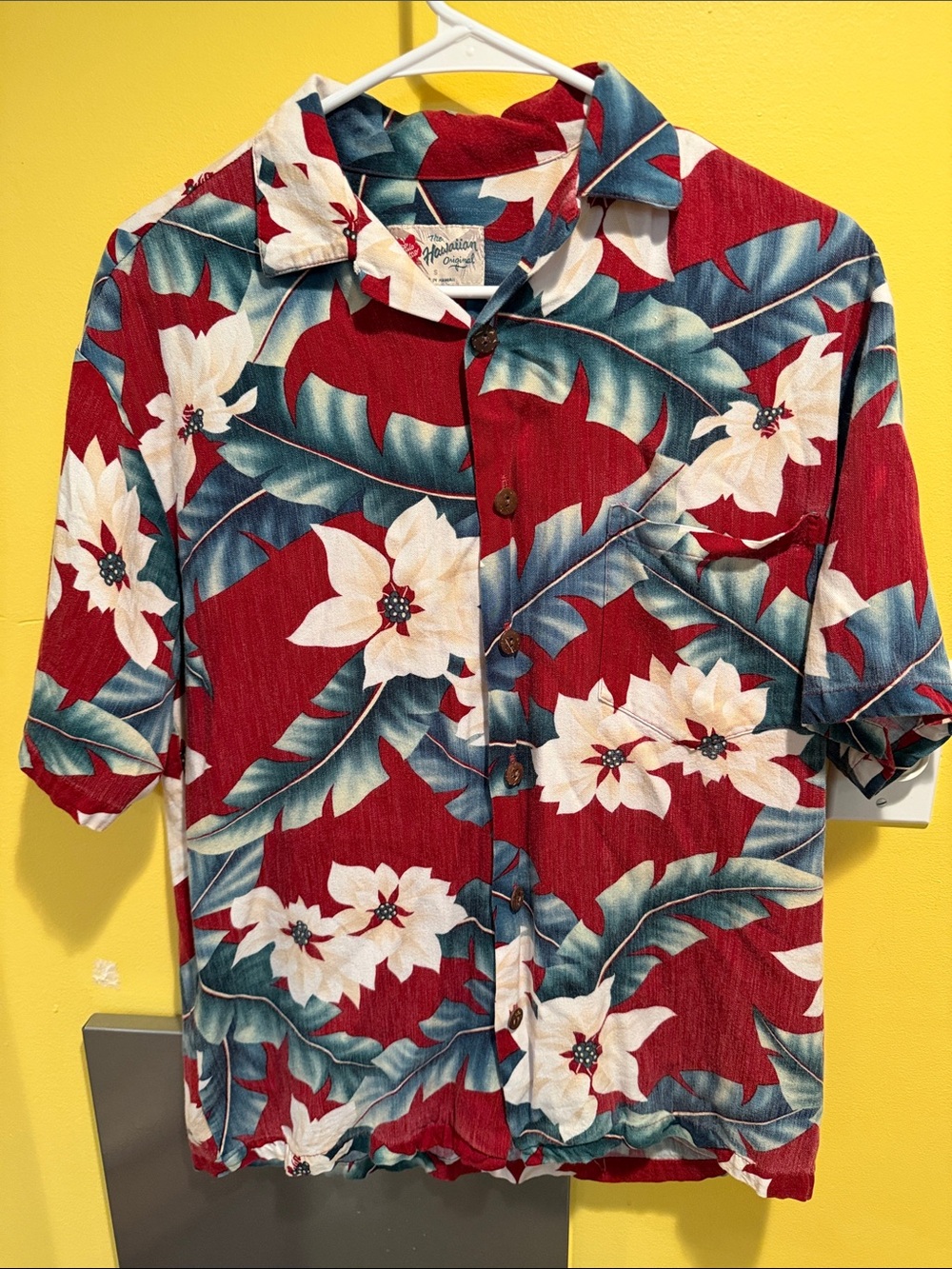 Hilo Hattie Red Button Down Hawaiian Shirt, size small. Made in Hawaii